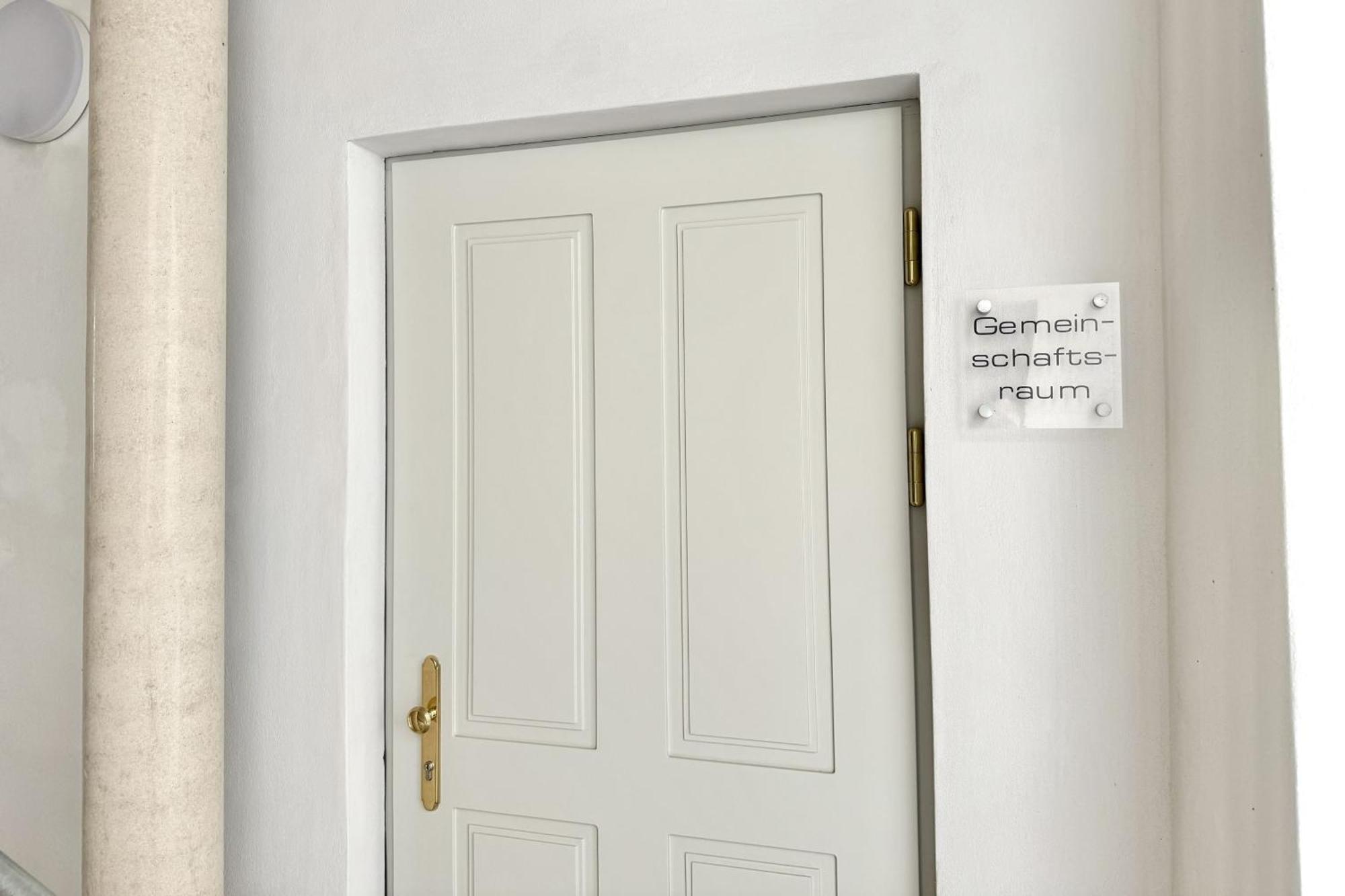 Modernes Studio Beim Domplatz Винер-Нойштадт Экстерьер фото